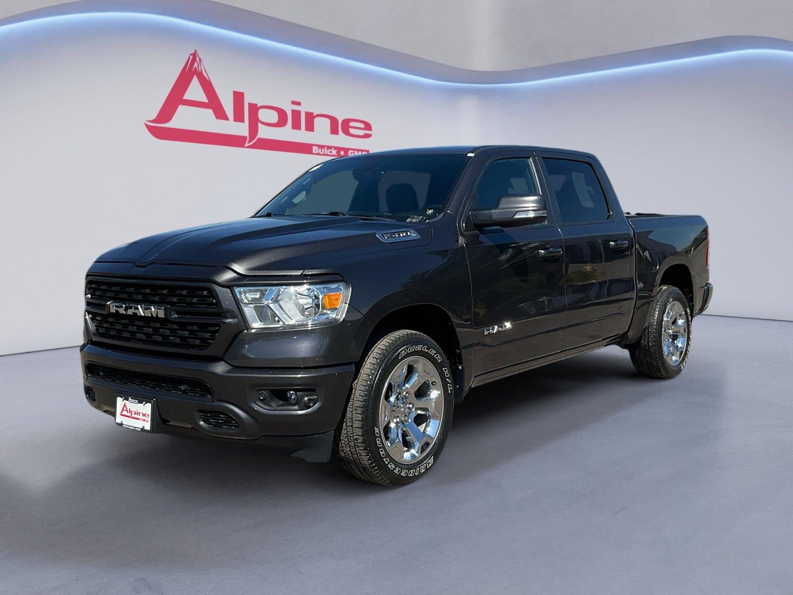 2022 RAM 1500 Big Horn Crew Cab 4x4 5'7" Box in Gray — front three-quarter view