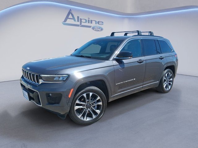2025 Jeep Grand Cherokee Overland in Baltic Gray Metallic Clearcoat — front three-quarter view
