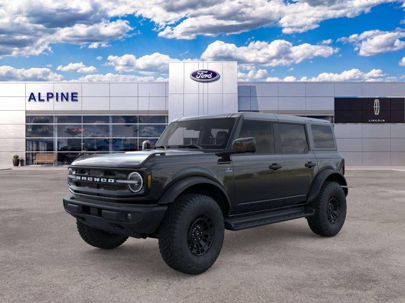 2026 Ford Bronco Outer Banks in Black — front three-quarter view