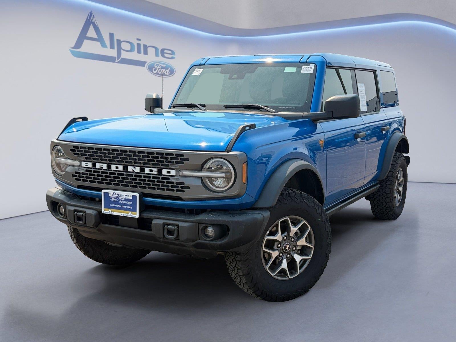 2025 Ford Bronco Badlands in Blue Metallic — front three-quarter view